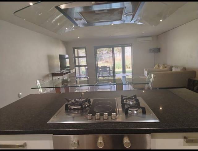 2 BEDROOM HOUSE FOR SALE IN SANDOWN